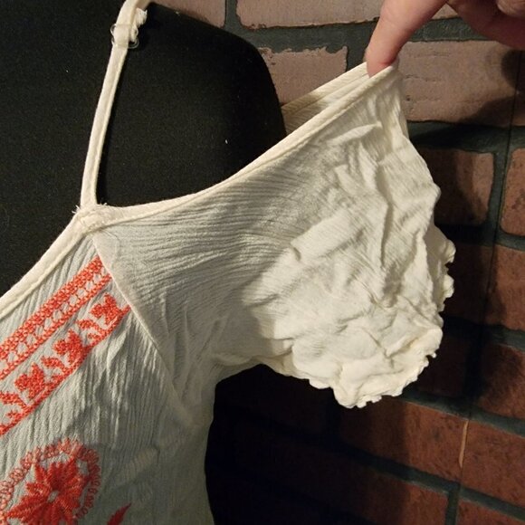 Taylor & Sage Embroidered Cold Shoulder Blouse  Size XL - Picture 5 of 10